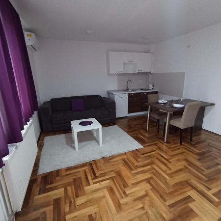 Sunny Apartment Ni Exteriör bild